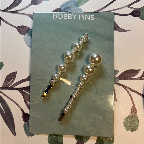 NWT Elegant Pearl Hair Pins Set of Two - Picture 3 of 16